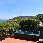 Villa Li Junchi Costa Paradiso