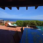 Li Junchi Villa Costa Paradiso