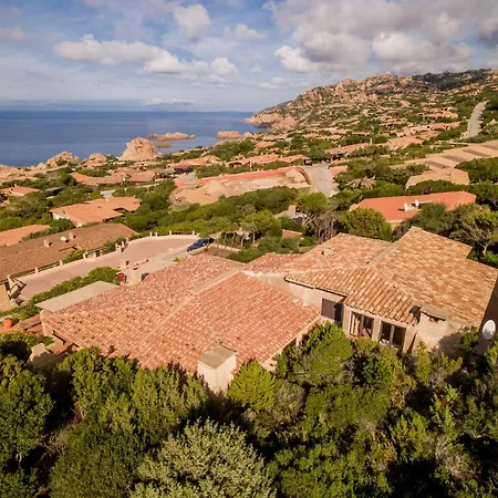 Li Junchi Vila