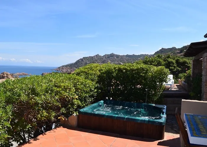 Villa Li Junchi Costa Paradiso