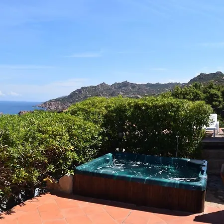 Villa Li Junchi Costa Paradiso